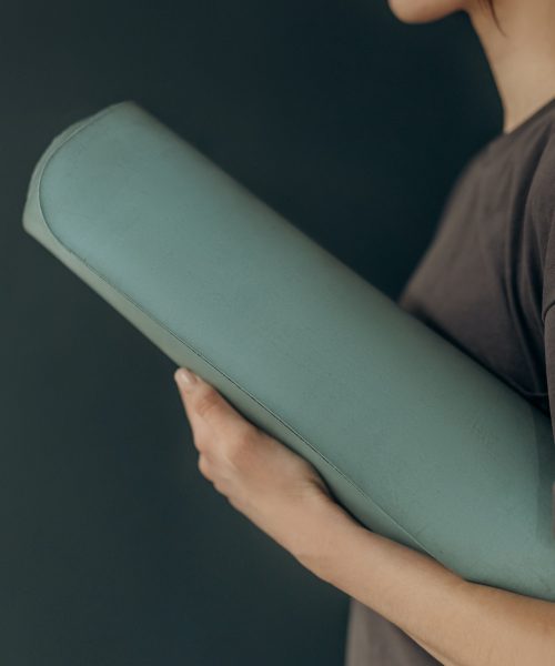 pexels-mikhail-nilov-6740741