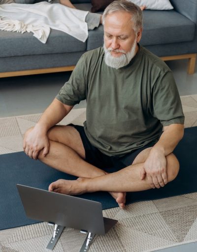 pexels-mikhail-nilov-7529994